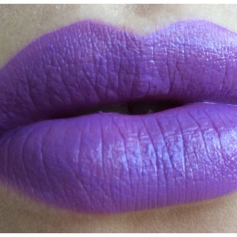 ❄️ Makeup Revolution | Lipstick Depraved